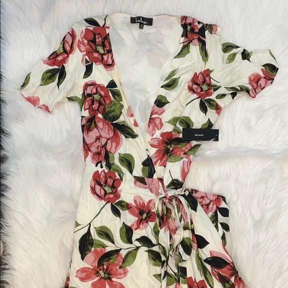 Lulus Dresses & Skirts - LULUS Midi Dress